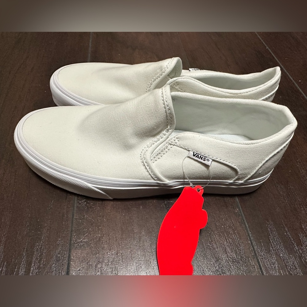 Vans Women’s True White Slip-On Sneakers Size 8 - Picture 6 of 12